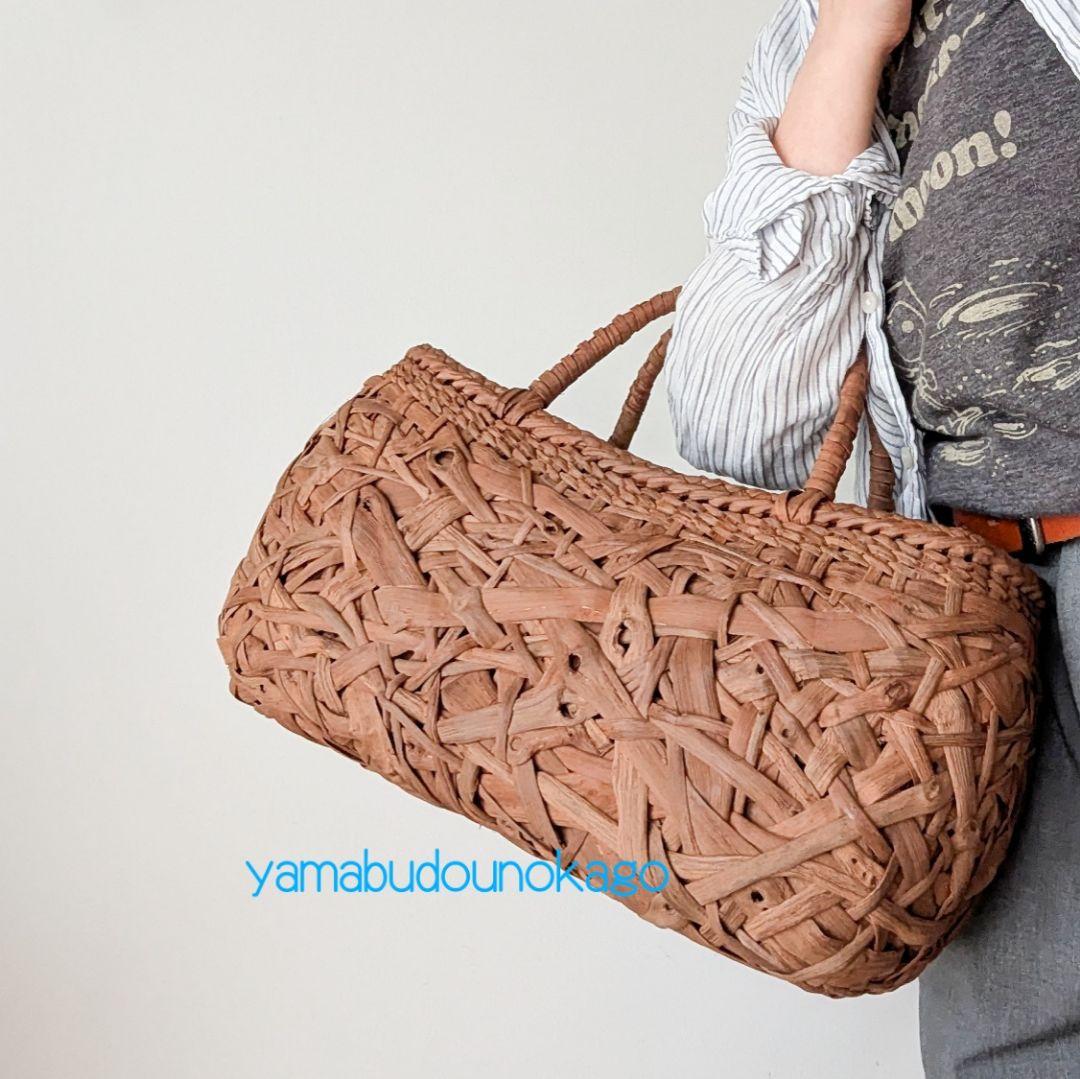 く*ん様 【USED】大きな山葡萄かごバッグ