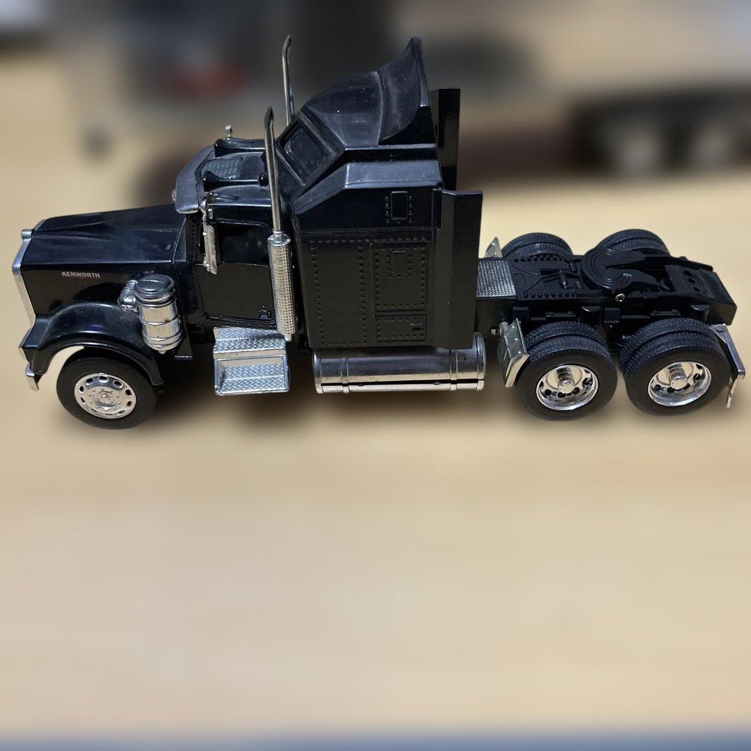 トレーラー　ミニカー