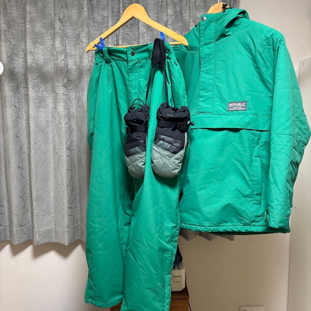REPUBLIC スノーボードウェア　セットアップ　手袋付き