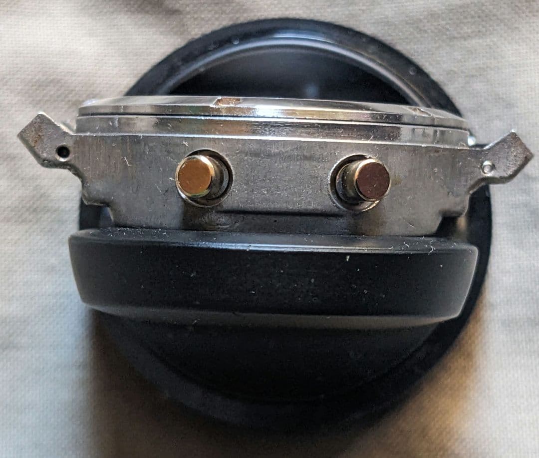 B*N様 DW-5600c-9v ゴールド 901 200m表示 フェイス面キズ