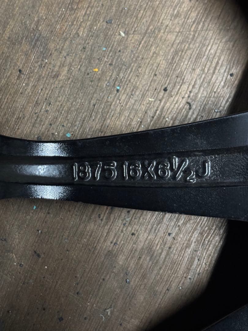 その④　30アルファード　九分山スタッドレス付き16インチアルミ