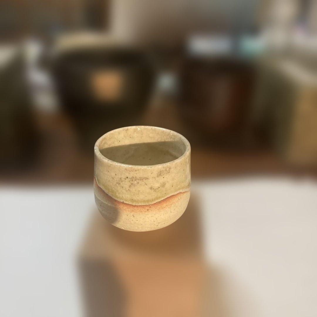 陶器の小型円筒形器