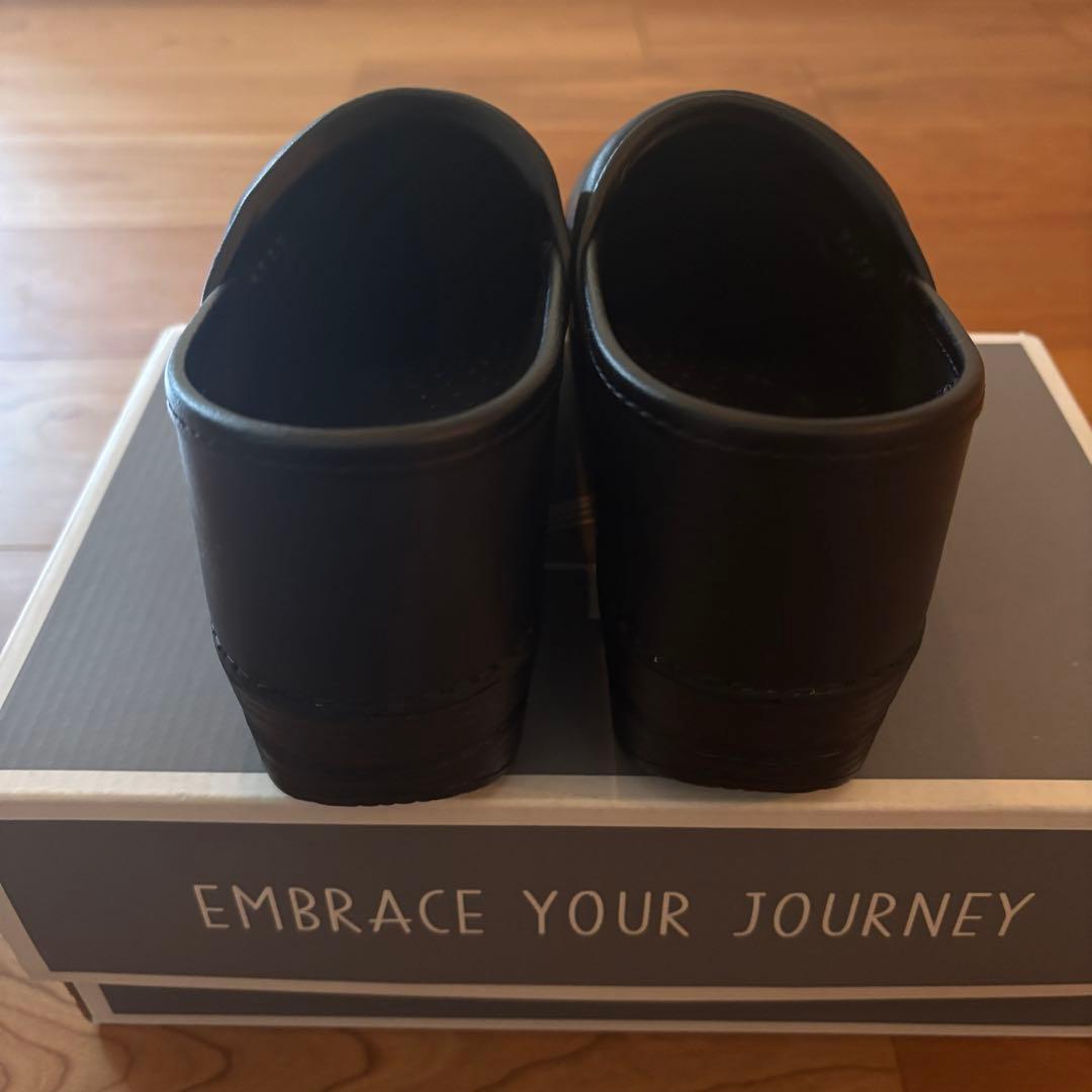 【dansko】ダンスコ プロフェッショナル サンダル Black.Oiled