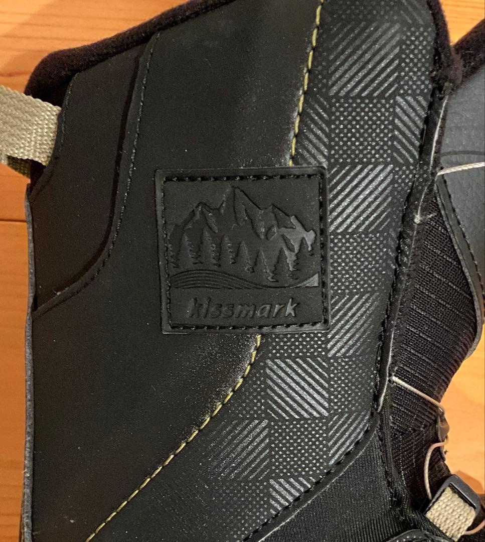 BOAシステム搭載のブラックスノーボードブーツ（女性・キッズ用）