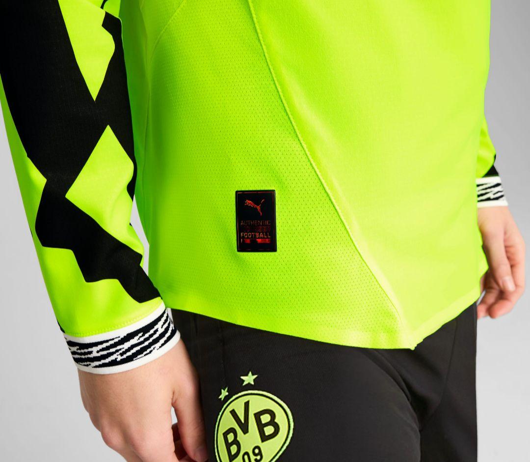 新品‼️PUMA 2024-25 ドルトムント 長袖 記念ユニフォーム　未着用