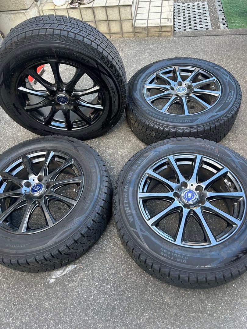 ともき！ RAV4 17インチ スタッドレスタイヤ ホイールセット