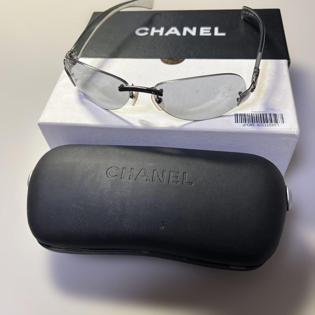 たきや 様　CHANEL シャネル サングラス スモークレンズ　　クリアーグレー