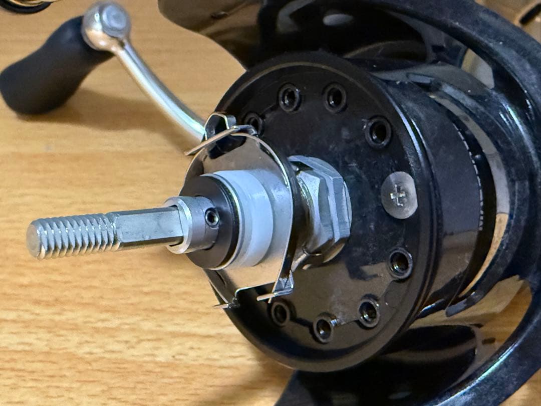 新春特価　DAIWA 20 ルビアス　2500Sスピニングリール