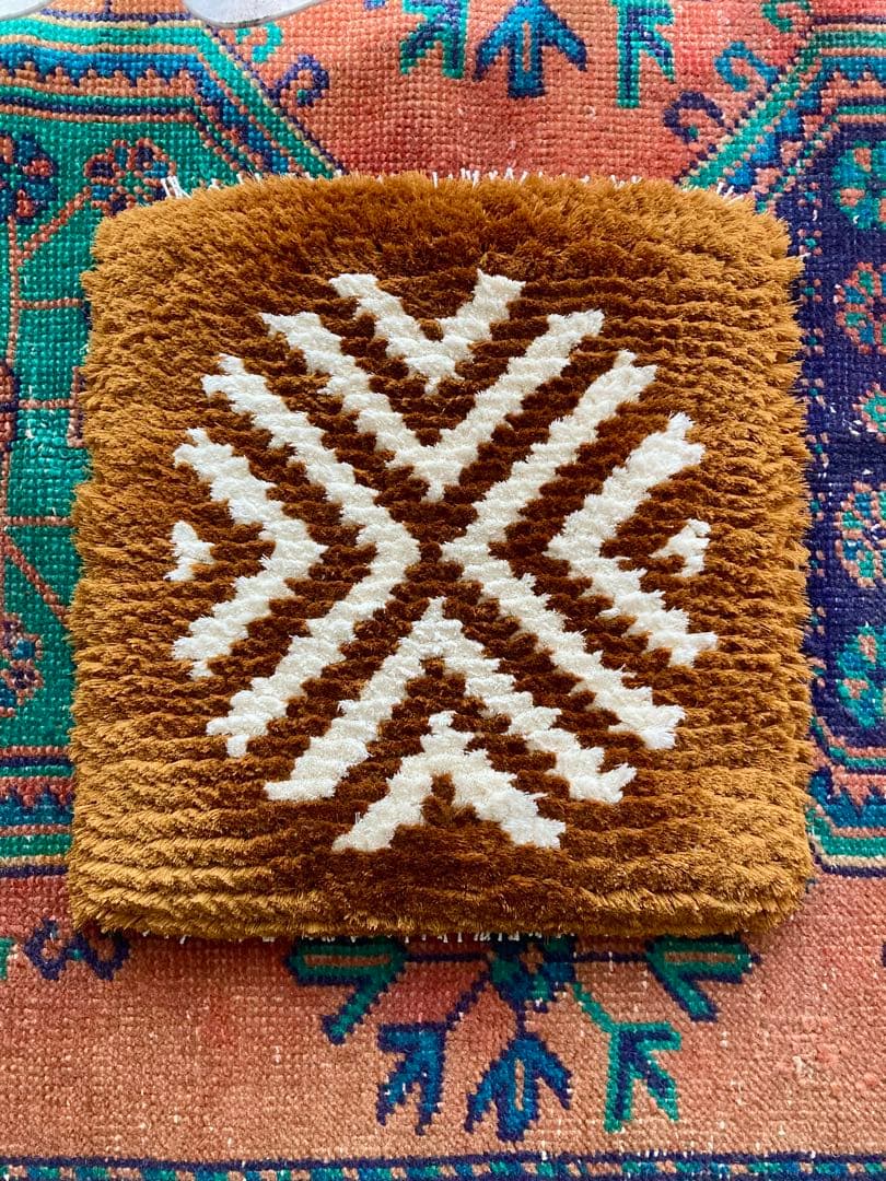 kumashin様 ノッティング 椅子敷き