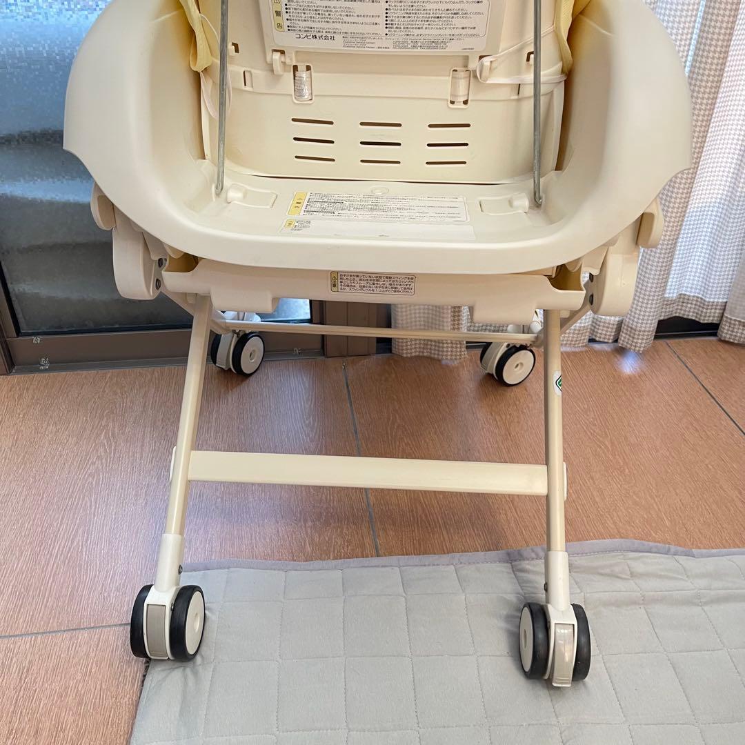 綺麗！コンビ　ネムリラ　オートスウィング　電動　ハイローチェア