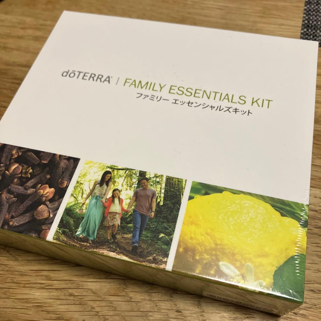 doTERRA ドテラ　ファミリーエッセンシャルズキット