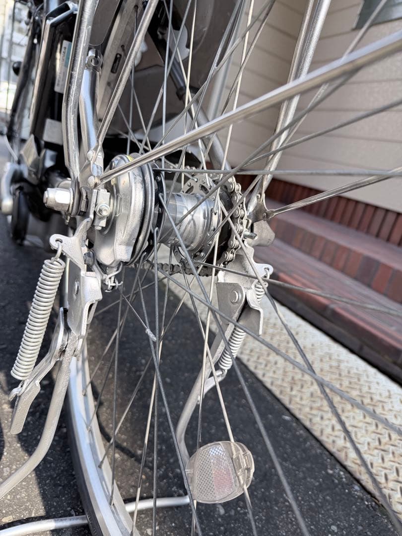 大阪府　ヤマハ　電動アシスト自転車 シティタイプ シルバー