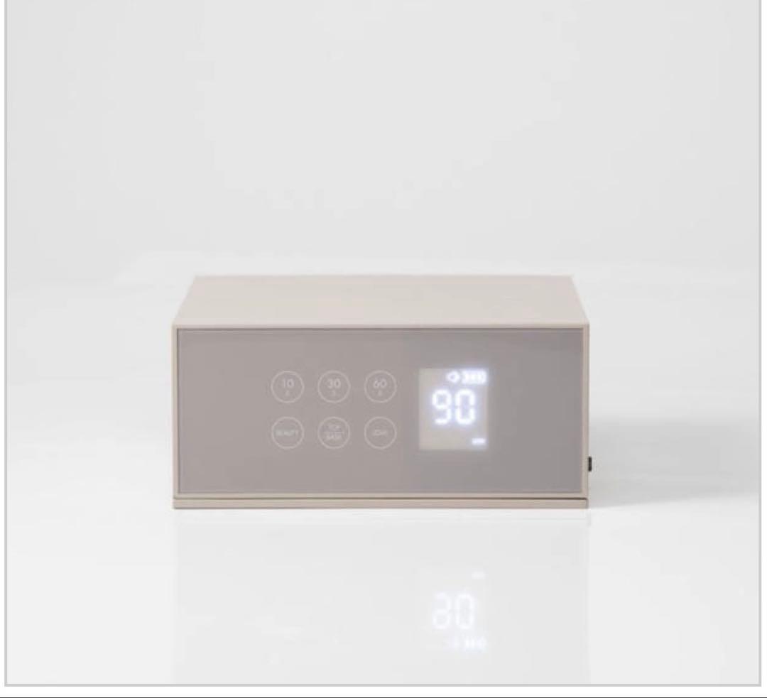 oui nails ネイルライト　美容機能付き