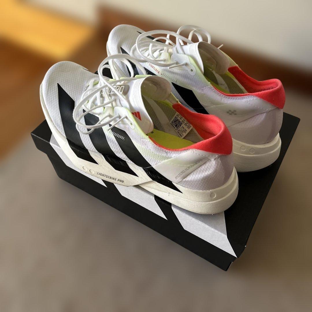 アディダス　アディオスプロ4