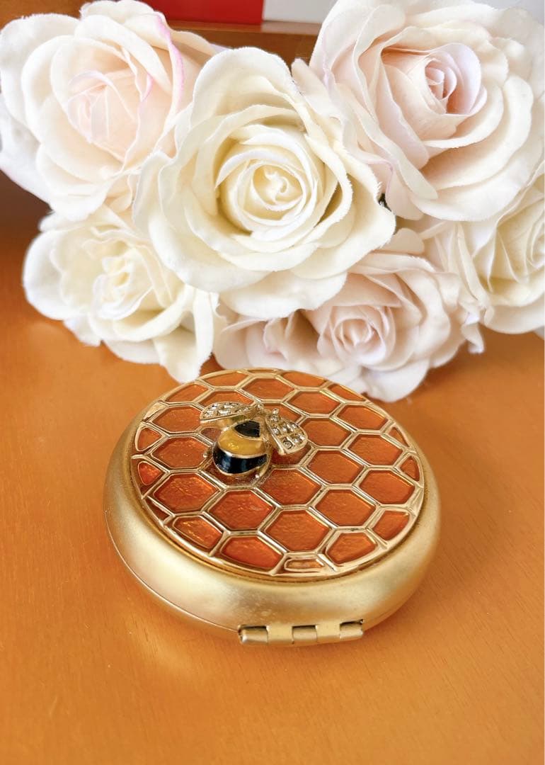 ☆超希少☆エスティーローダー　クリスマス限定　メダル　コンパクト　コレクション