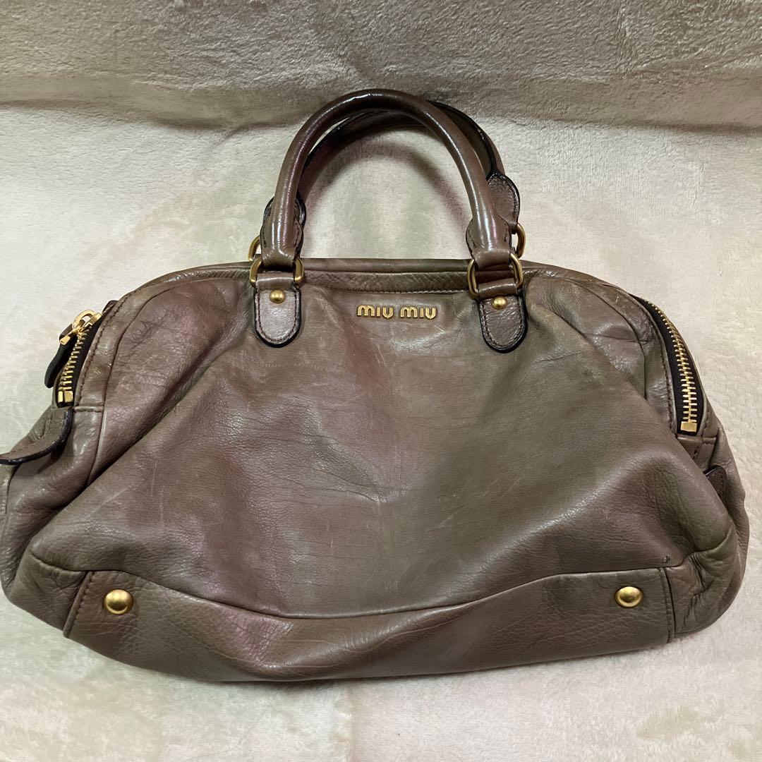 ミュウミュウ　ハンドバッグ