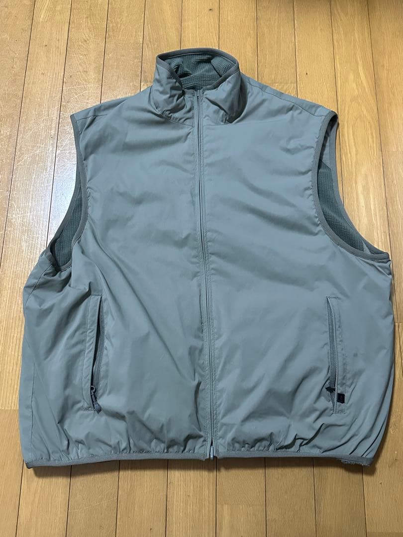 S*n様 Daiwa pier39リバーシブルベストMダイワピア39ウルフグレー