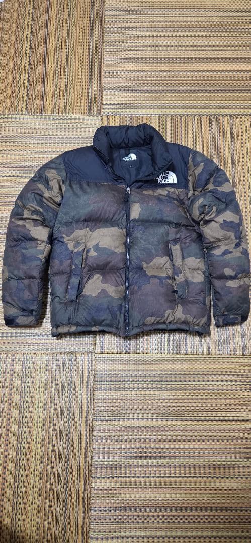 The North Face ダウンジャケット ND91842 迷彩　ヌプシ