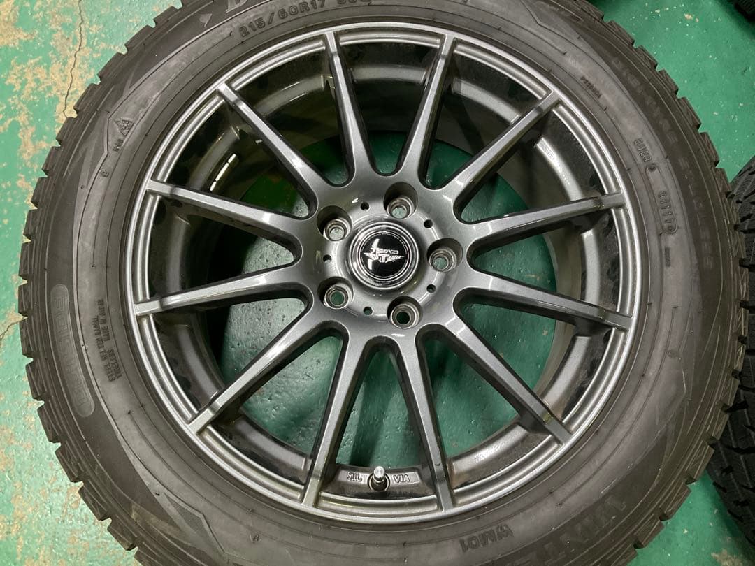 【送料無料】レクサス　UX 10系取り外し　215/60R17 中古4本セット