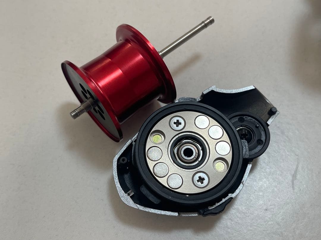 13 メタニウム XG 右ハンドル ZPI NRCスプール 他カスタム品 中古