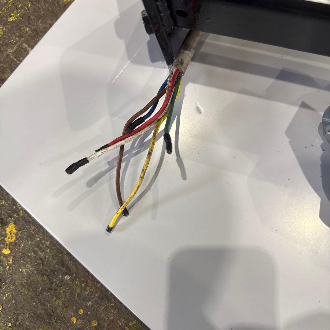 ２０系アルファード ヒッチメンバー　メインバー隠れるタイプ