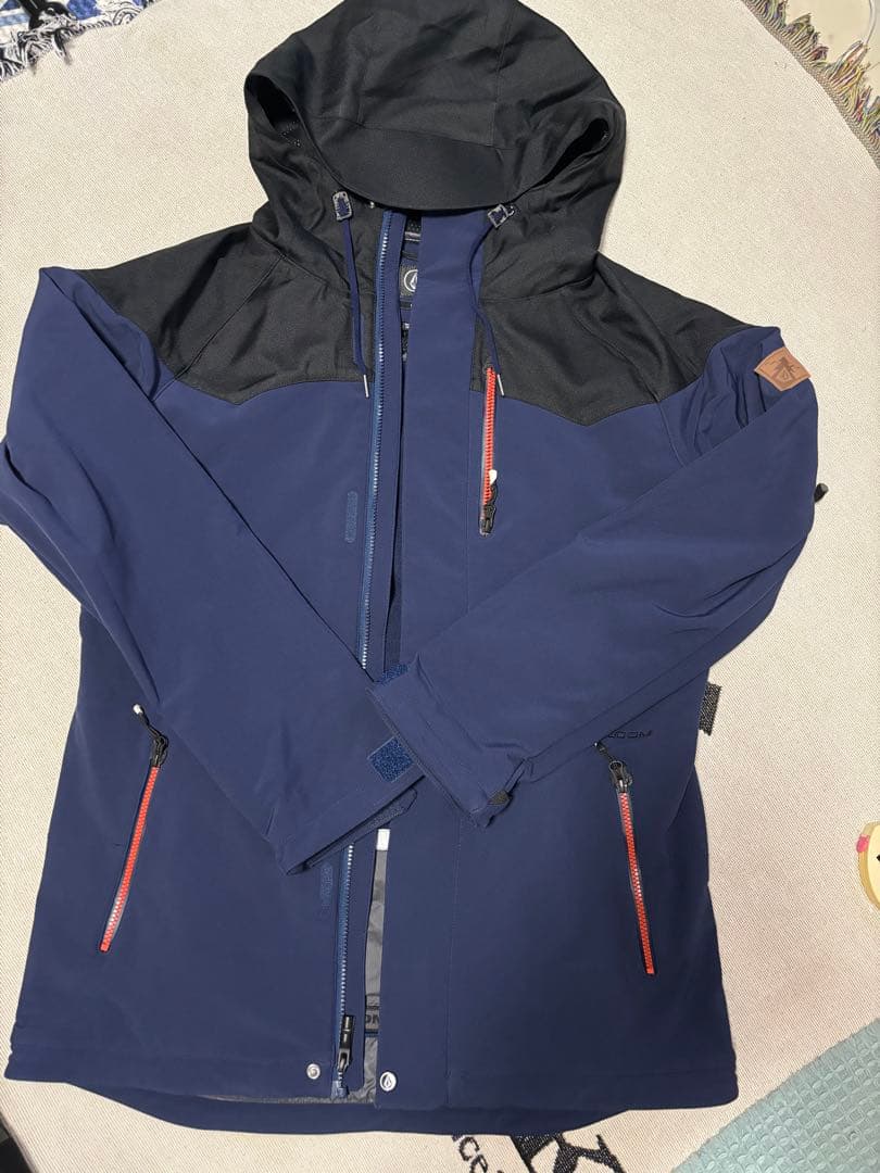 volcom Mサイズ ネイビー スキーウェア フード付き