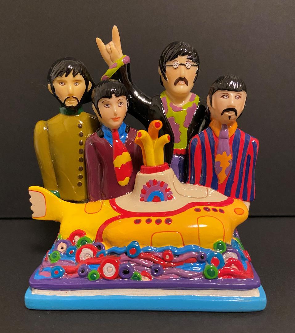 ビートルズ　イエロー・サブマリンのフィギュア