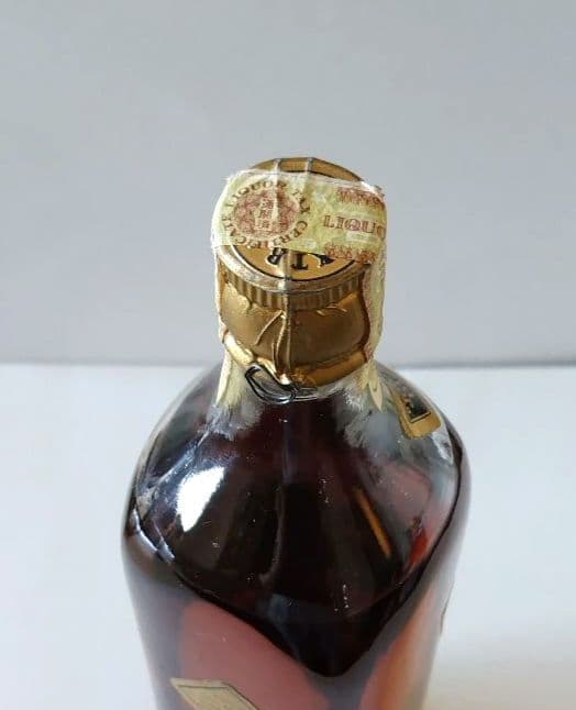 【古酒 箱無し】ジョニーウォーカー　ブラックラベル　白紋章　ウイスキー　特級