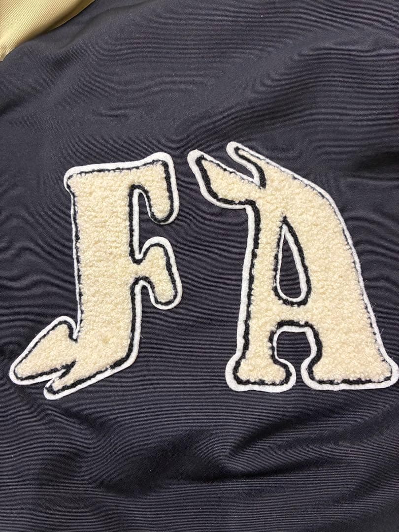 【希少】ファッキングオーサム ジャケット リバーシブル 中綿スタジャン L