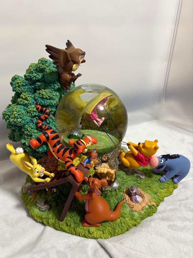 くまのプーさん スノーグローブ オルゴール プーさんのハニーハント ディズニー