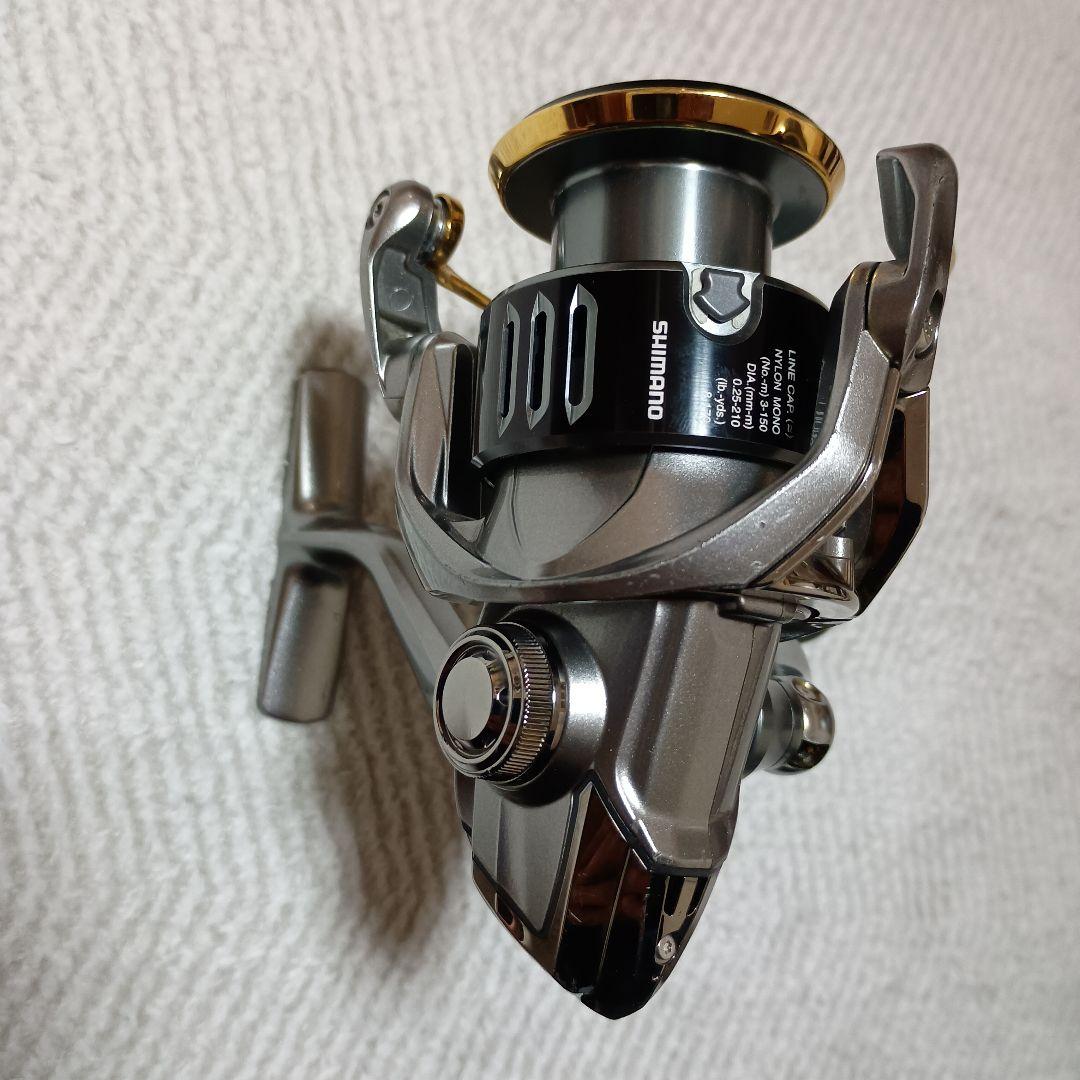 SHIMANO 15TWIN POWER C3000XG スピニングリール