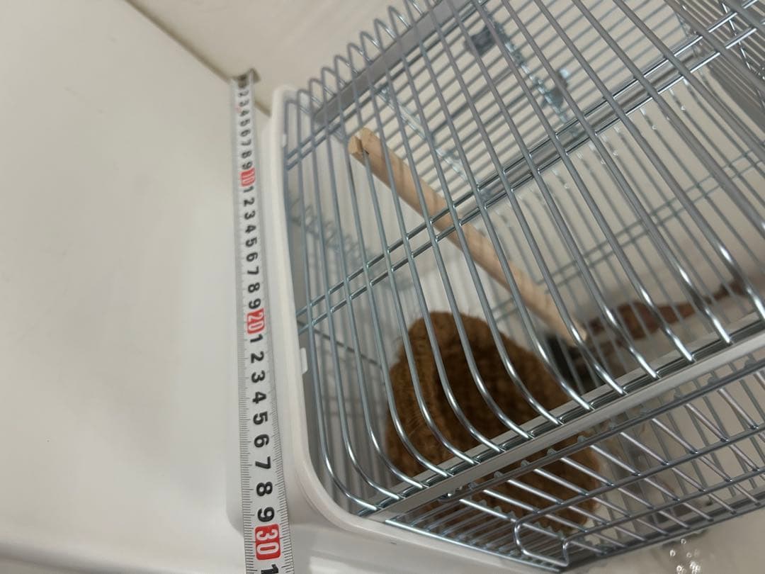 鳥小屋　小動物用金属ケージ 木製止まり木付き　(ベットプレゼント)