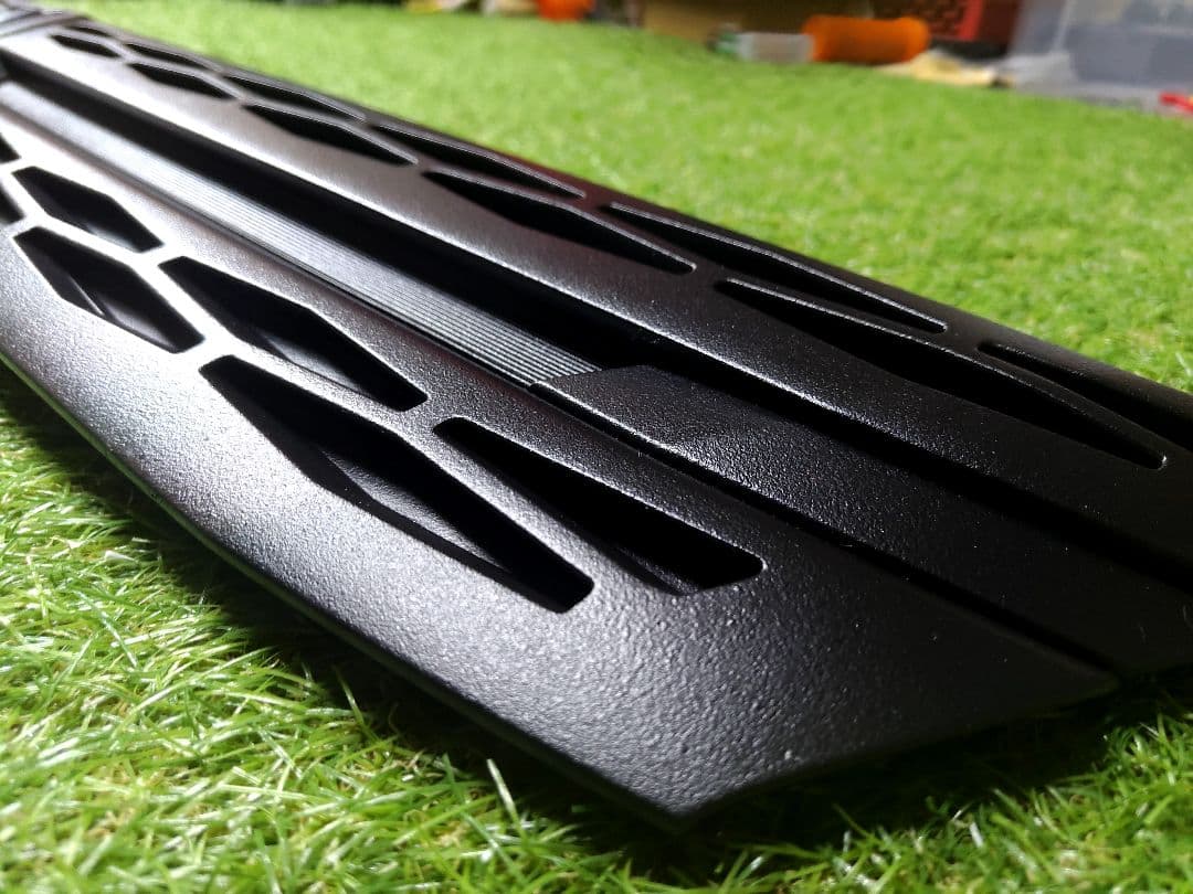 デリカＤ5 フロントグリル チッピング塗装