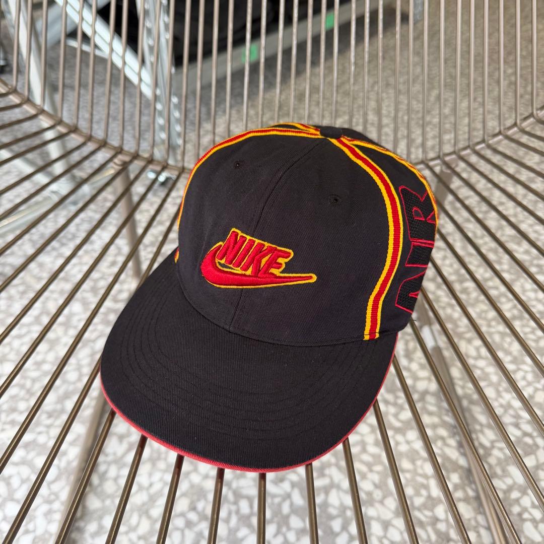【刺繍ロゴ、好配色】オールドナイキ古着スウッシュユニセックス帽子キャップsk8