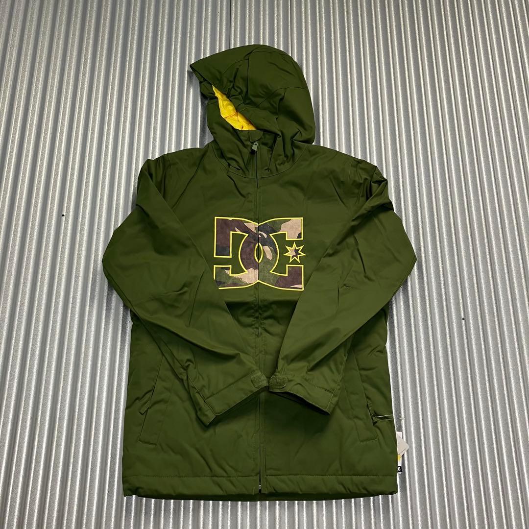 未使用　DC スノボウェア　スキーウェア　子供用　キッズ　上下　150cm