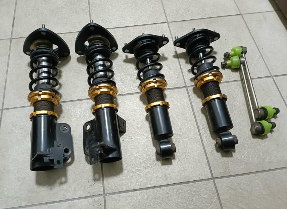 86ハチロク ZN6 BRZ ZC6 フルタップ式車高調