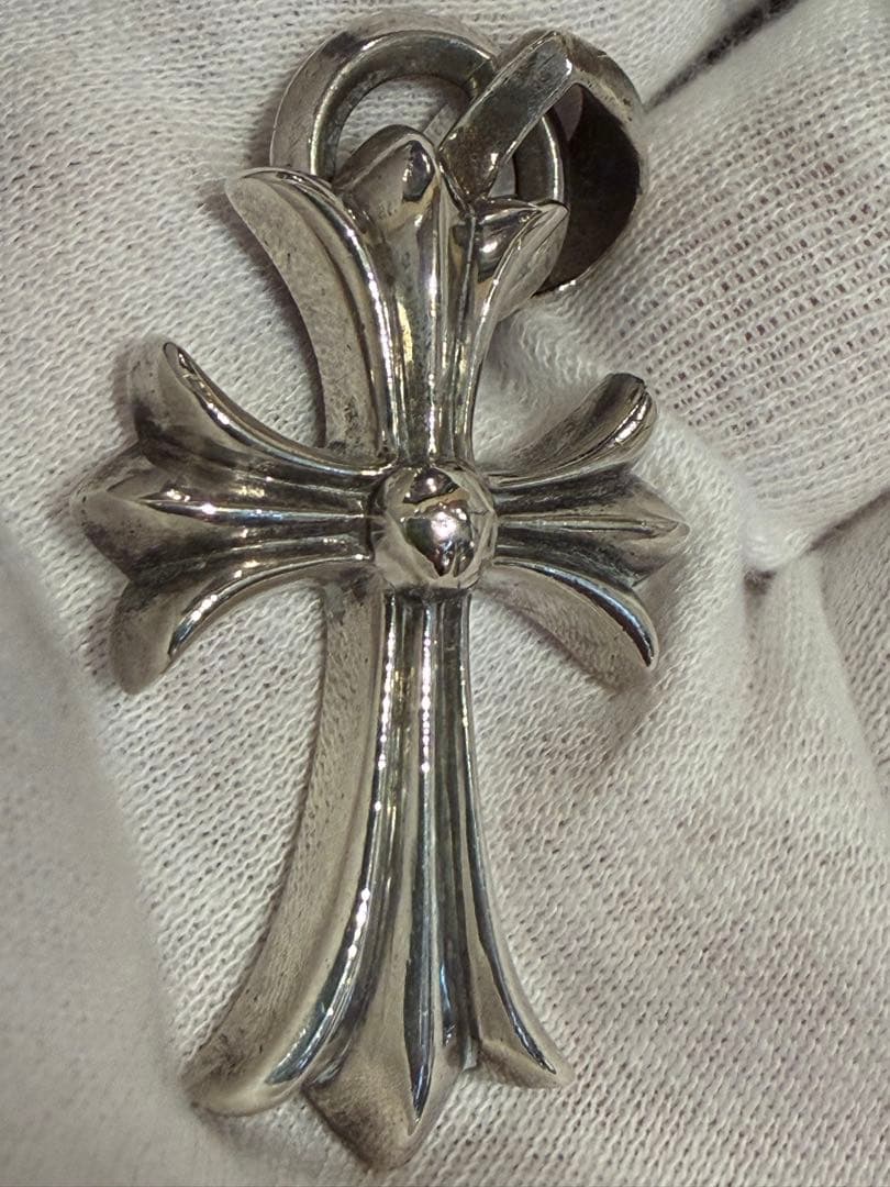 プロフィール必須！こぎクロムハーツCHスモールクロスwith ベイル