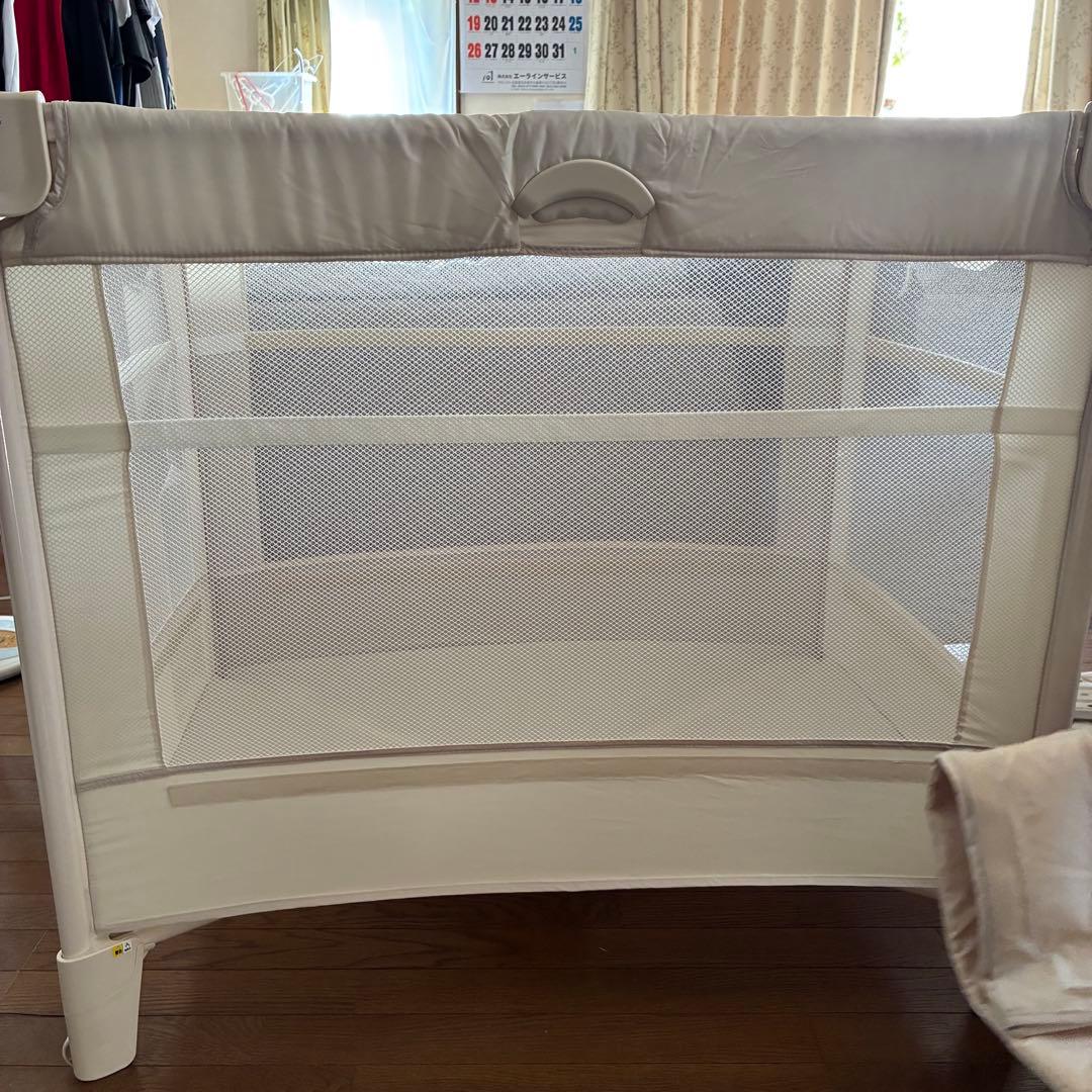 Aprica ココネルエアー ベビーベッド クリーム色