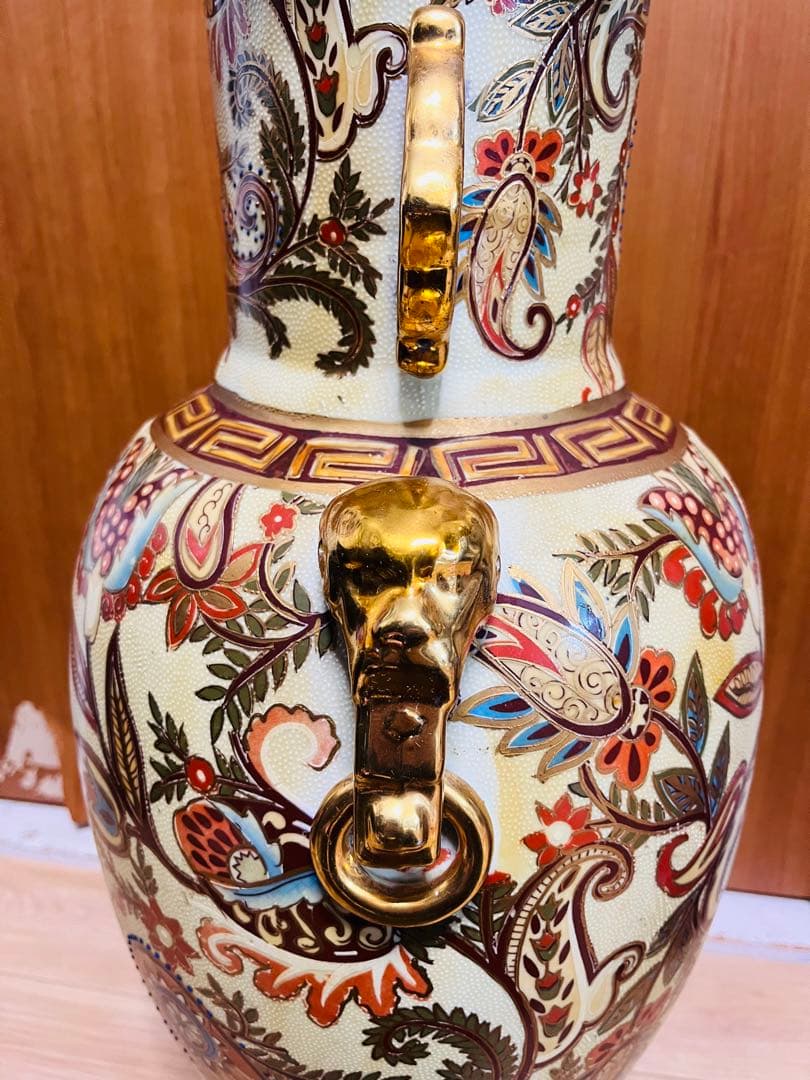 中国壺 飾り壺 中国製 チャイニーズ MADEINCHINA 大きい　ゴールド