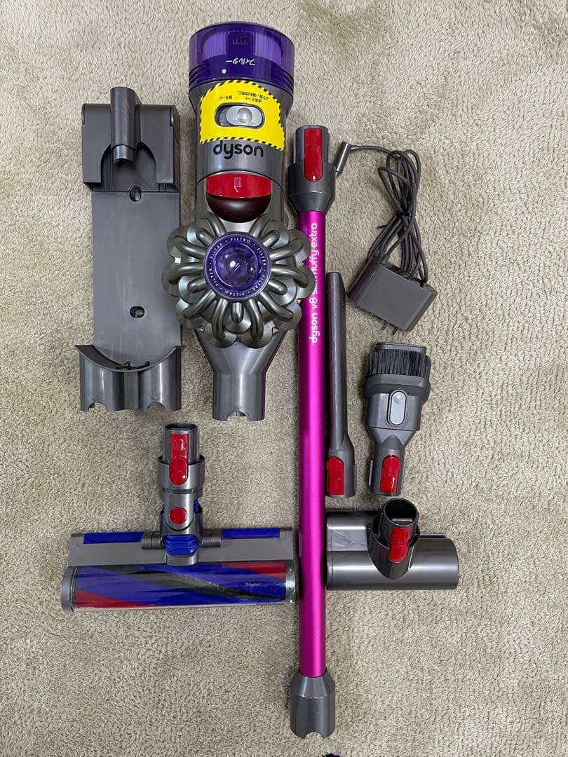 Dyson v8 slim Fluffy SV10KSLM コードレス掃除機