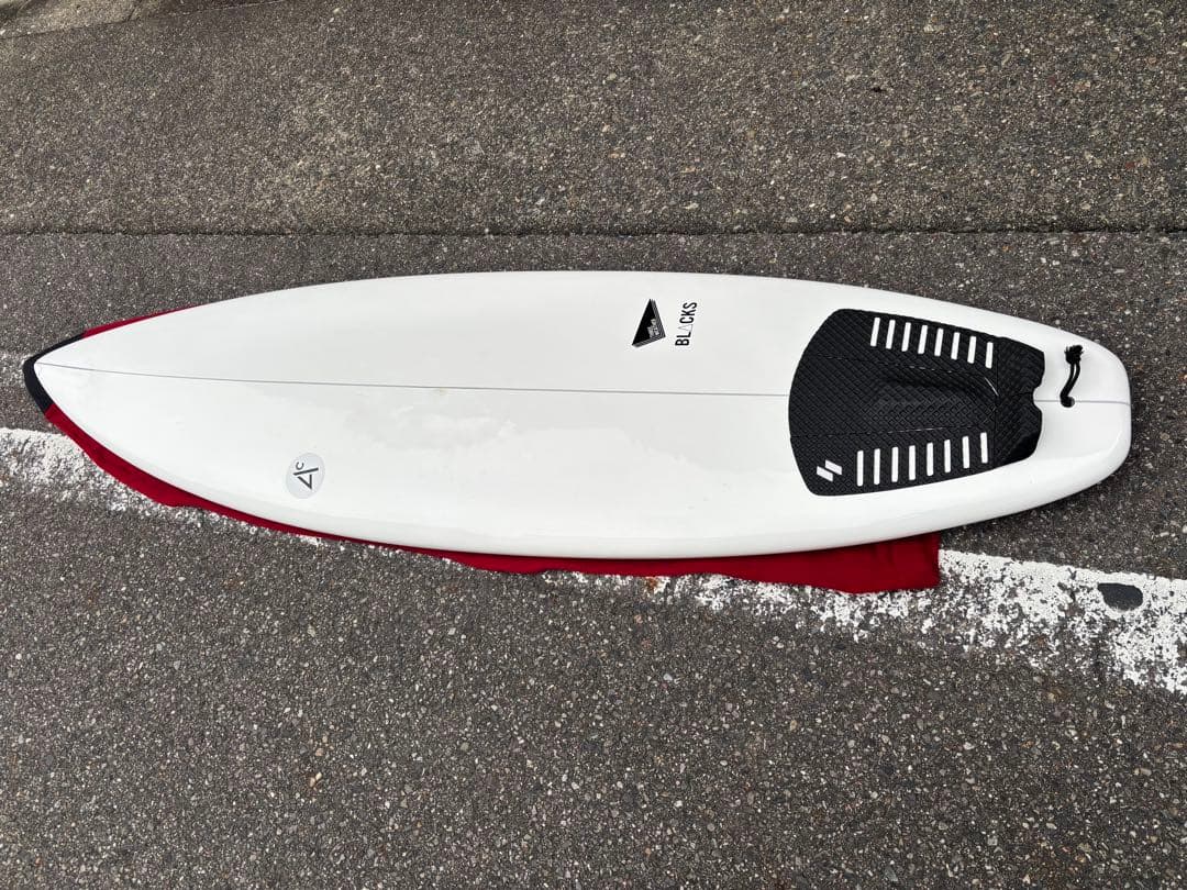 THREE WEATHER 中古サーフボード 直接引き取り限定です