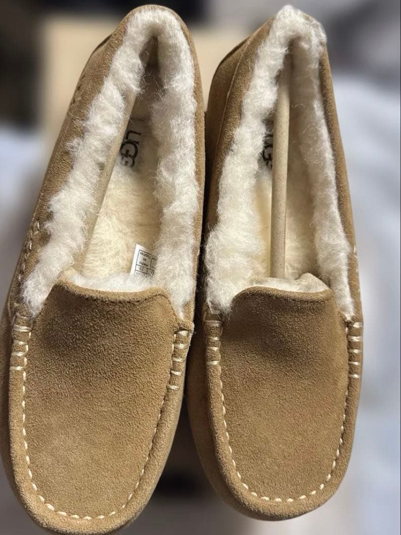 ugg 23 モカシン　CHE