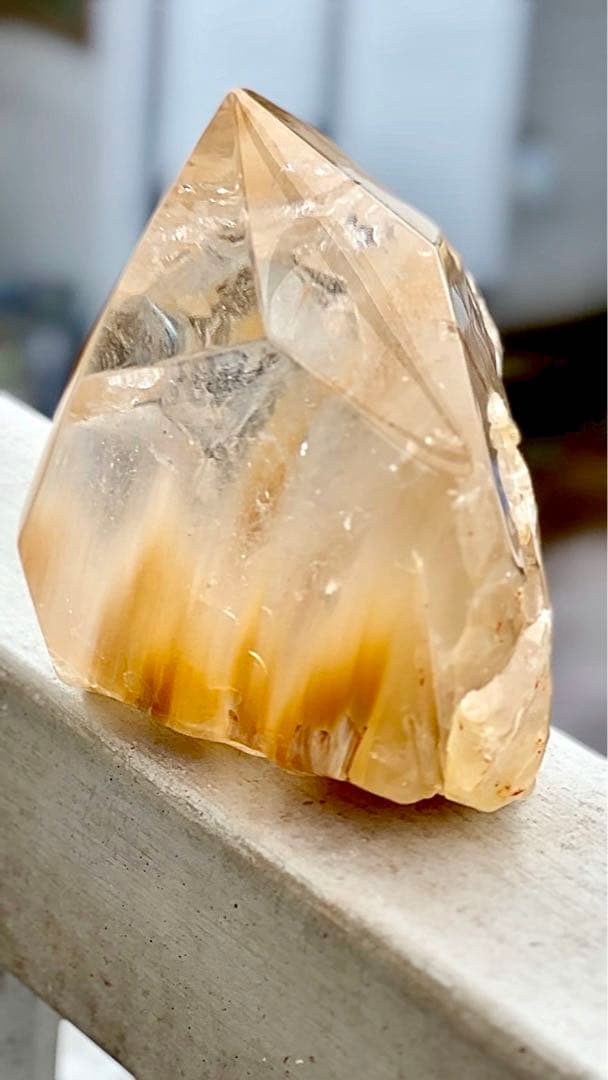 美しいラビットファー　サゲニティック　原石