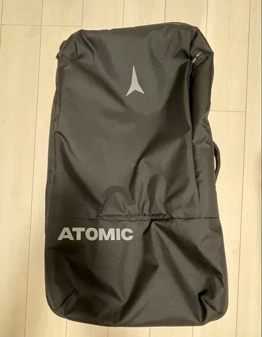 ATOMIC キャリーケース黒 大容量