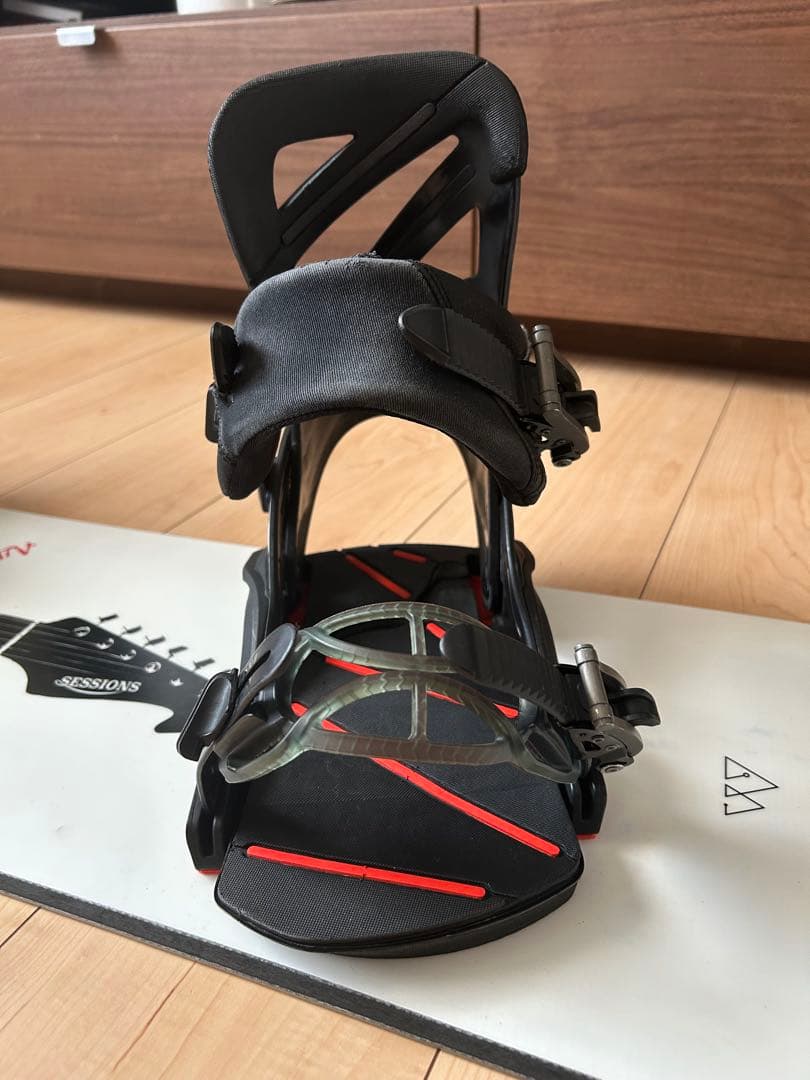 サロモン　ホログラムシャドウMサイズ