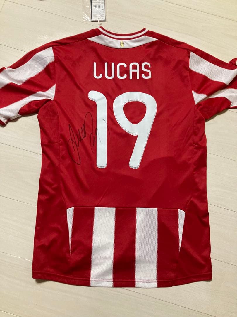 【新品】パラグアイ代表2012ホームユニフォーム19番ルーカスバリオス サイン入