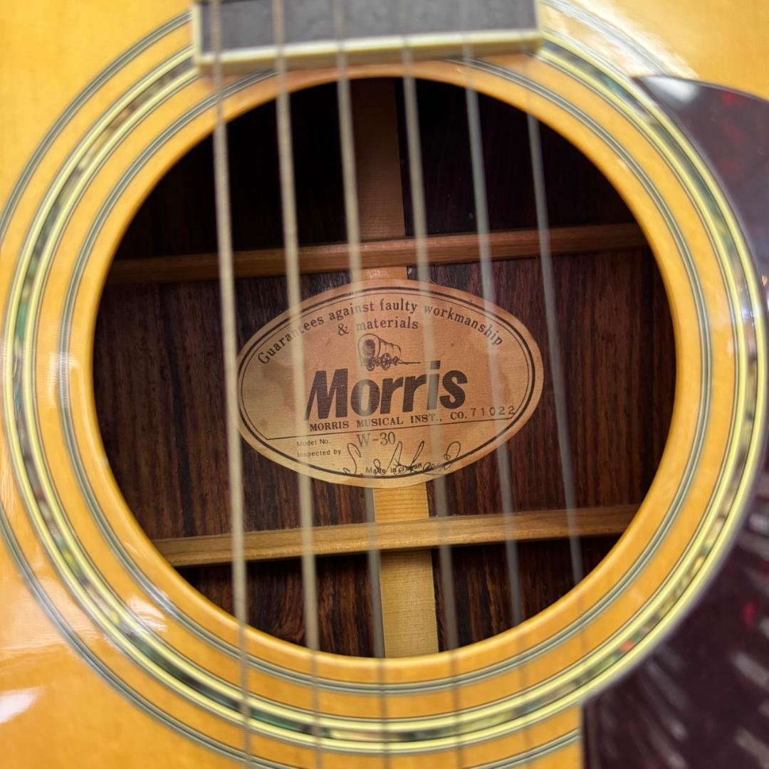 ☆☆Morris　アコースティックギター　W-30　ハードケース付き　モーリス