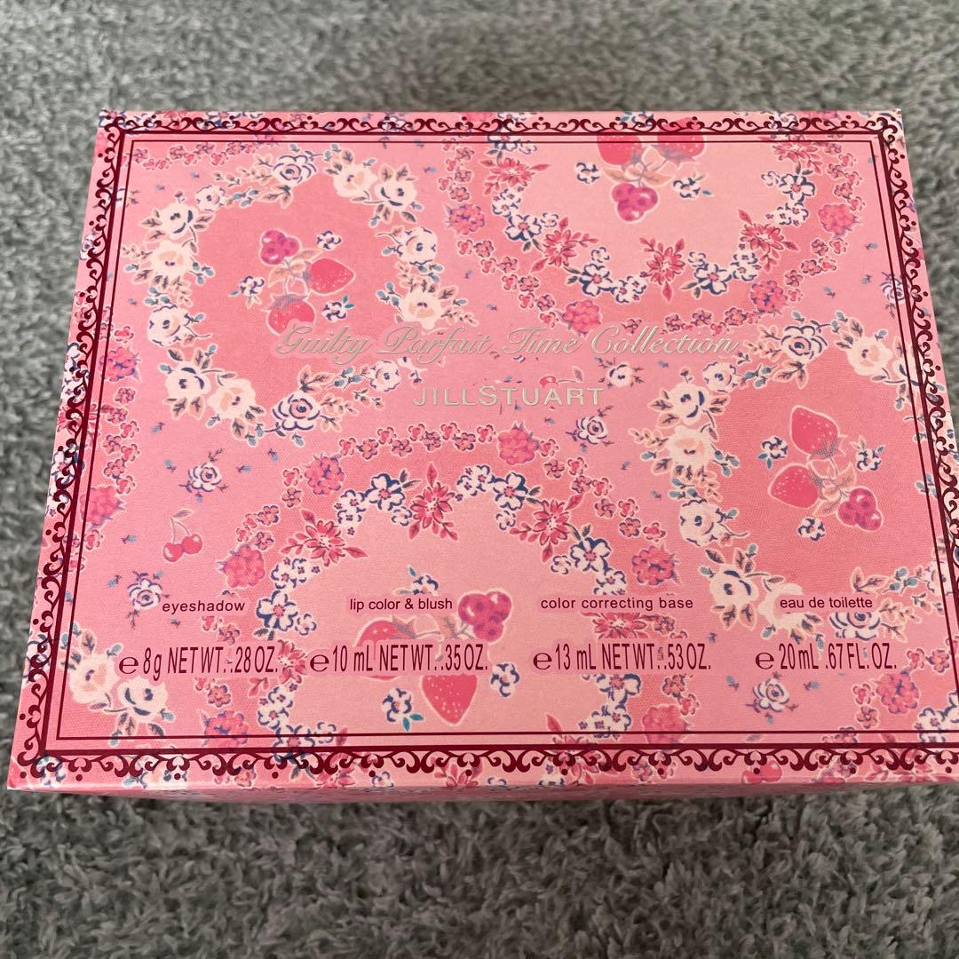 新品未使用✳︎ジルスチュアート✳︎クリスマスコフレ✳︎ホリデーコレクション