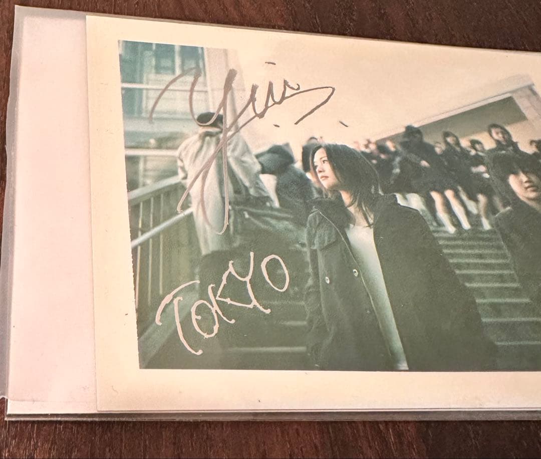 【最終値下げ】YUI 直筆サイン入り生写真　2005年