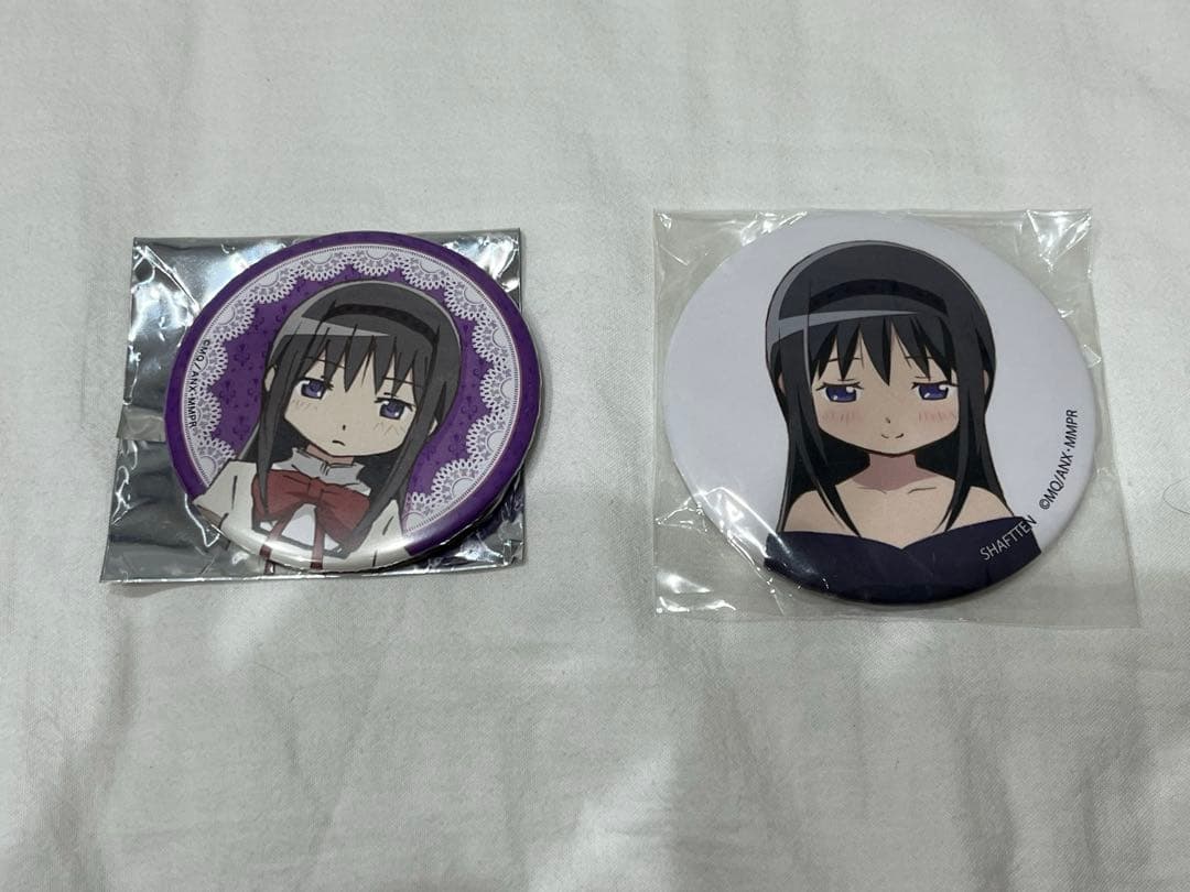 魔法少女まどか☆マギカ 缶バッジ 暁美ほむら 2点